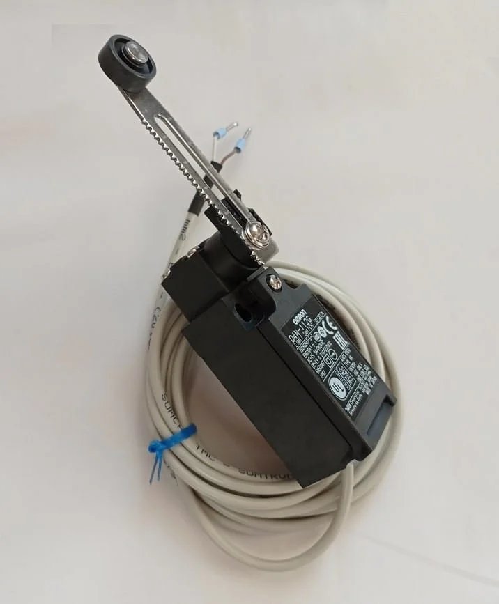 Mechanical sensor switch