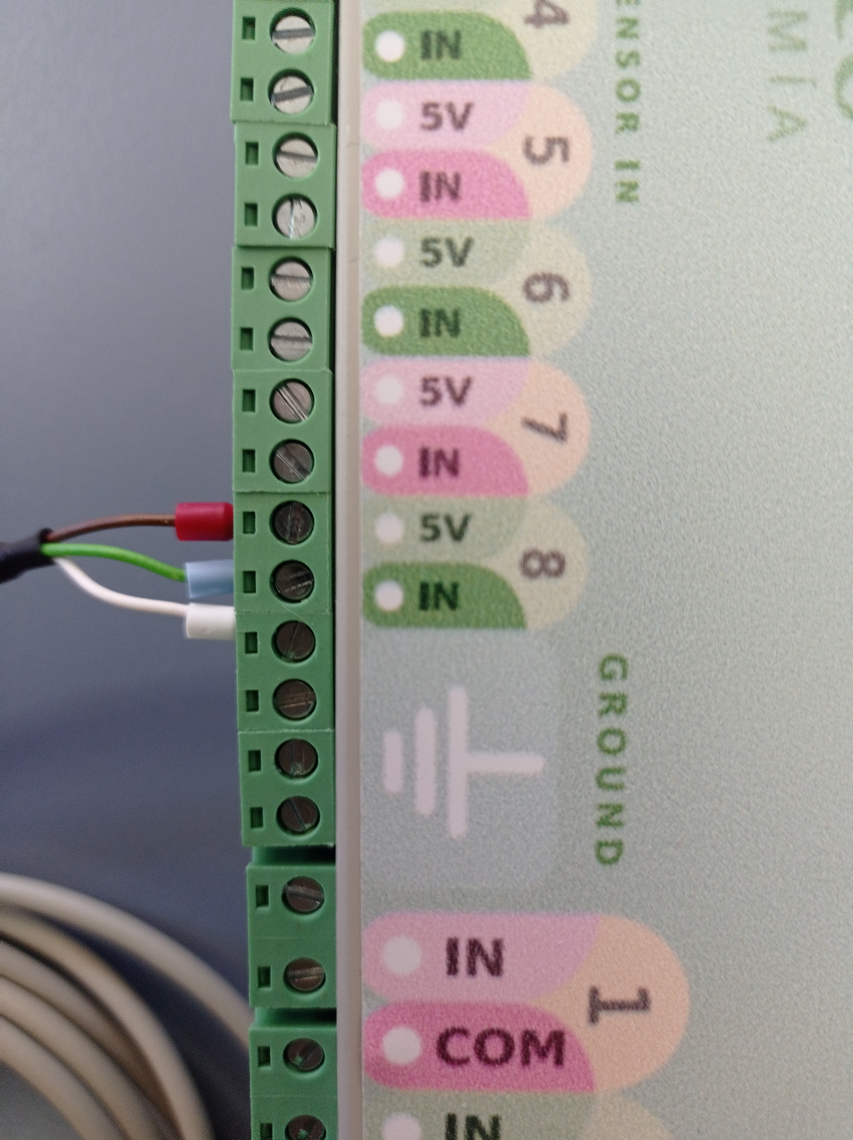 Temperature sensor wired to sensor 8: red to 5V, white to In, green to a ground plug