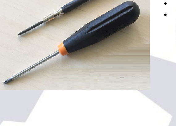 Combination screwdriver with flat and Phillips tips